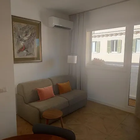 Piccola Domus 別荘 ローマ